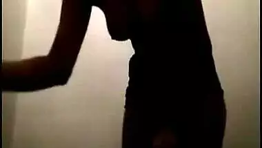 Desi girl bathing 2 clips