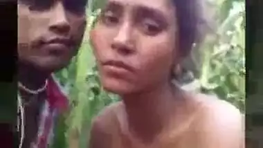 Outdoor Porn of Desi Village Bhabhi with her servant